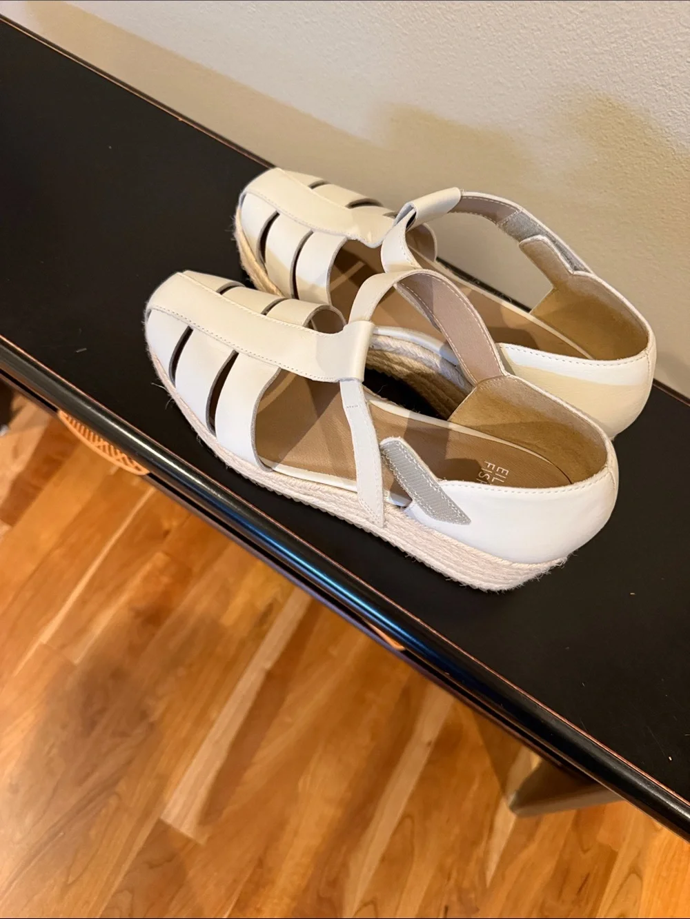 Eileen Fisher Cream Tilly Leather Espadrille Wedge Sandal Sz 9. Never worn. New